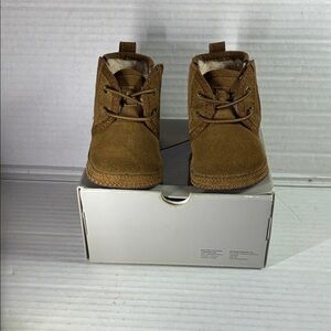 Brown baby boots USED (original box)
